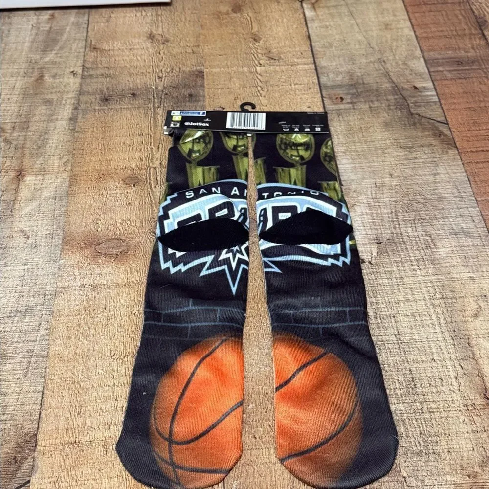 Nwt has flaws jot Sox San Antonio spurs socks